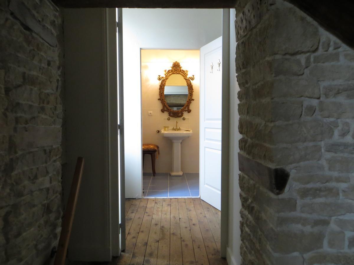 Le Bailli De Montsaugeon Bed & Breakfast Ruang foto